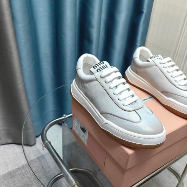 miumiu 2025 early spring catwalk casual shoes