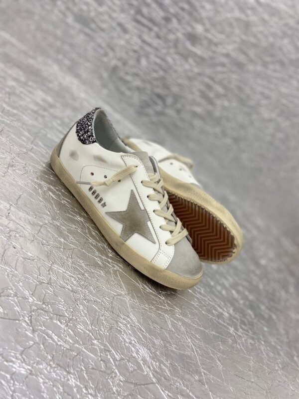 Golden Goose Casual dirty shoes