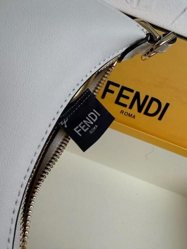 FENDI Handbag 20×7.5x13cm