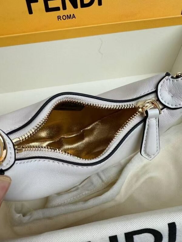 FENDI Handbag 20×7.5x13cm