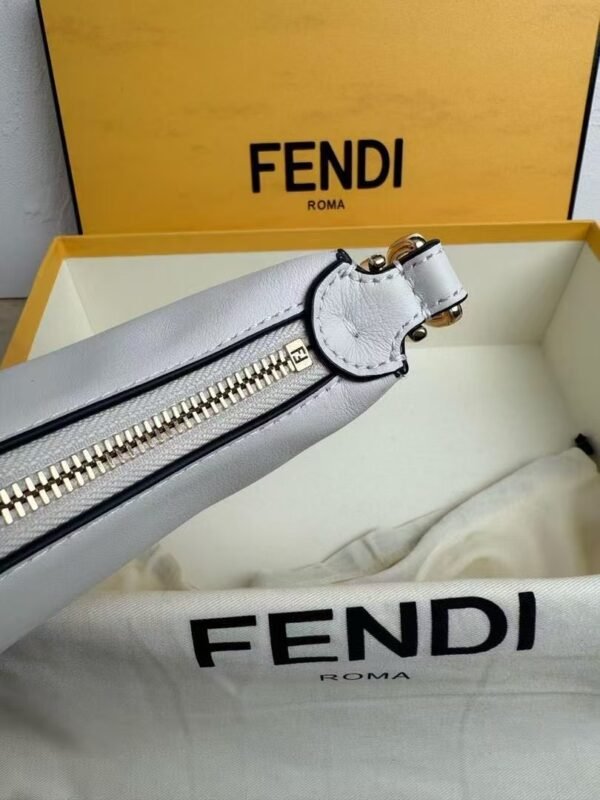 FENDI Handbag 20×7.5x13cm
