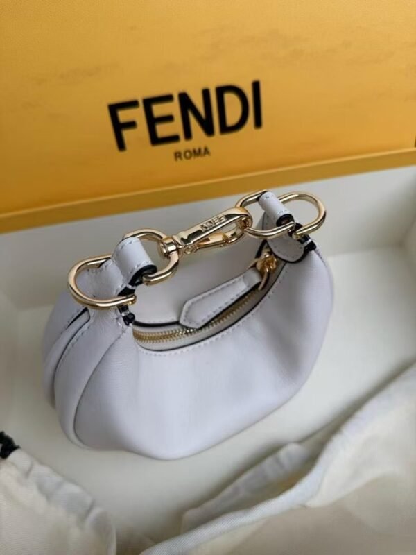 FENDI Handbag 20×7.5x13cm