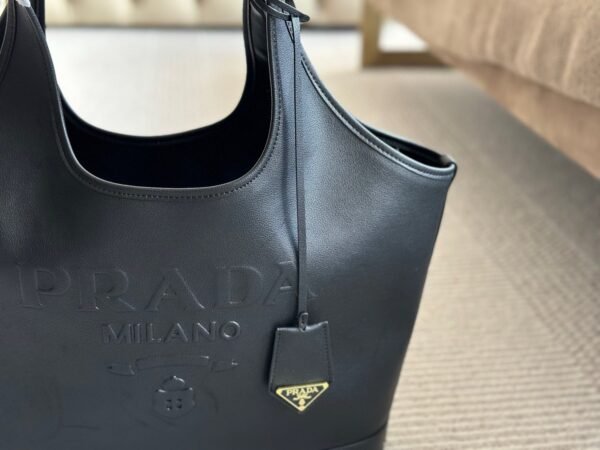 PRADA handbag 39x28cm