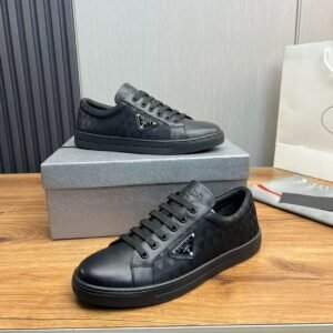 PRADA men’s sports shoes genuine leather