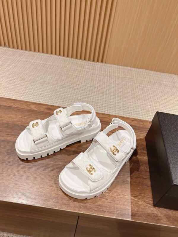 Chanel Slippers Premium Edition 1:1