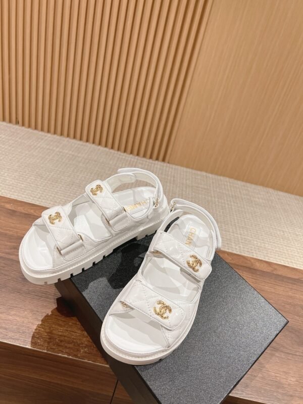 Chanel Slippers Premium Edition 1:1