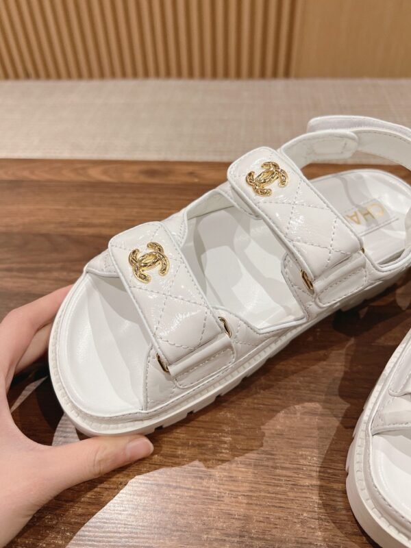 Chanel Slippers Premium Edition 1:1