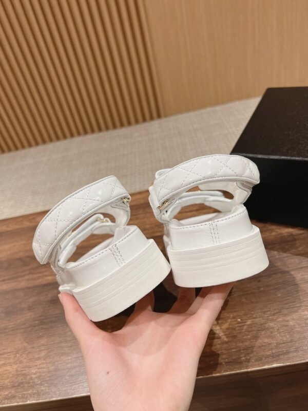 Chanel Slippers Premium Edition 1:1