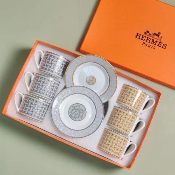 Hermès cup and saucer set 6 cups and 6 saucers
