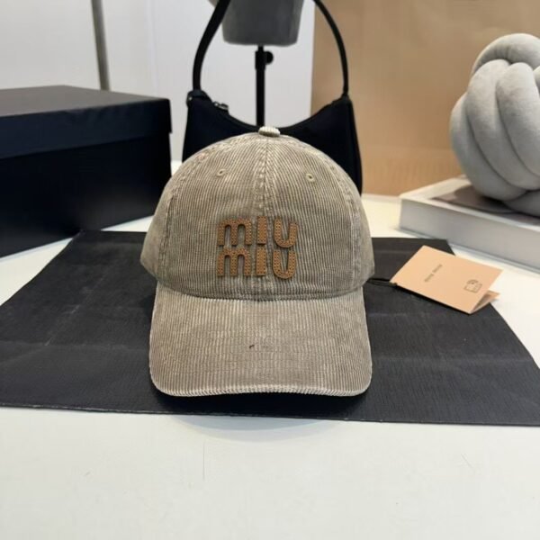 miumiu baseball cap