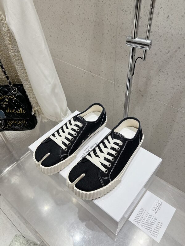 Maison Martin Margiela Couple casual shoes