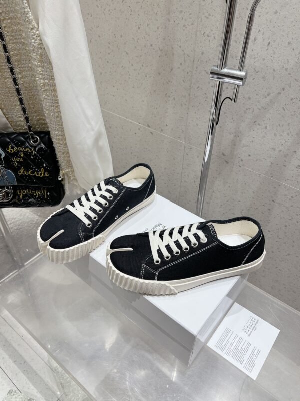 Maison Martin Margiela Couple casual shoes
