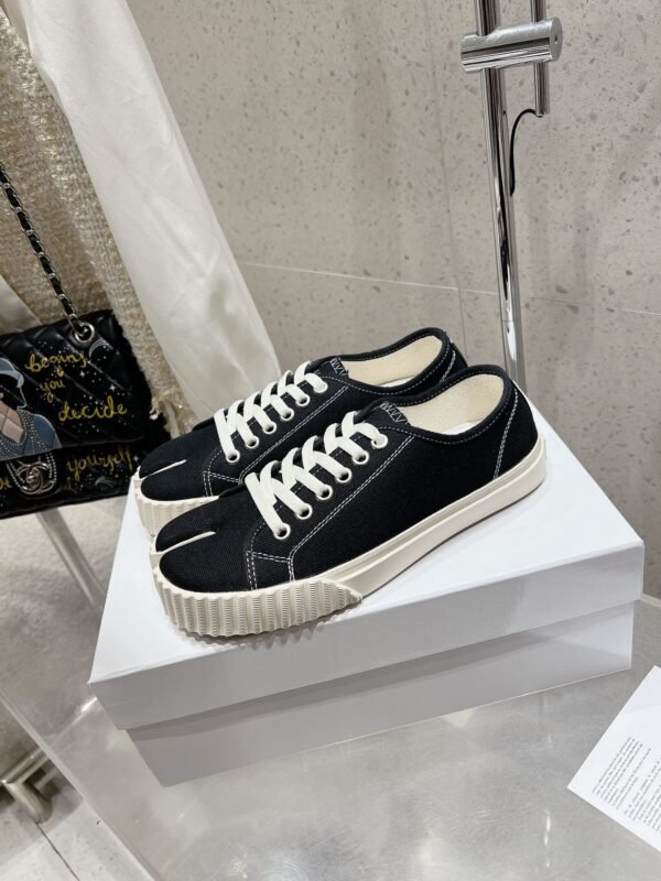 Maison Martin Margiela Couple casual shoes