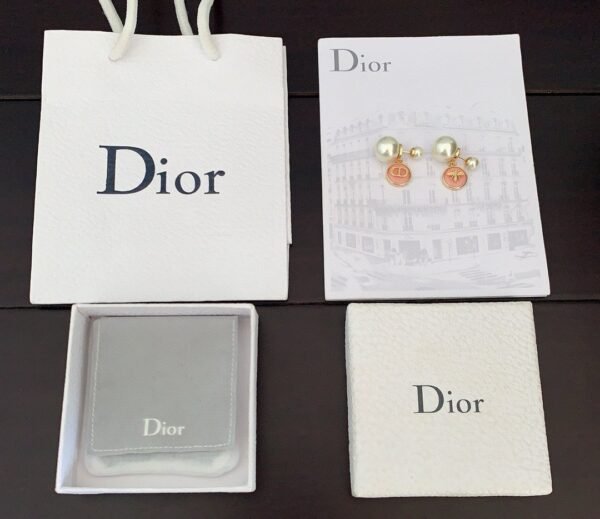 DIOR Pearl Powder Earrings