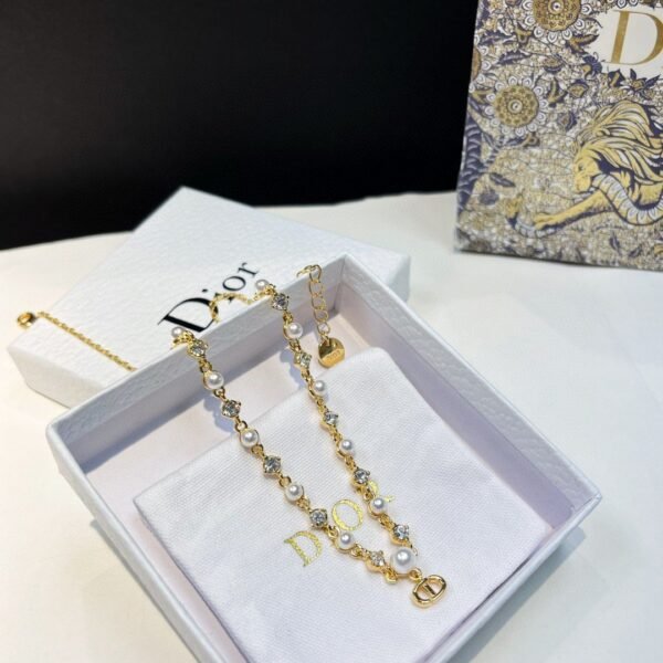 DIOR pearl necklace
