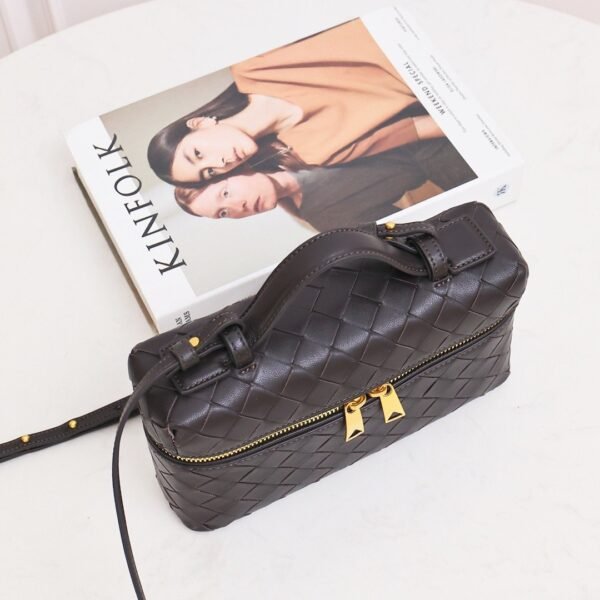 Bottega Veneta Classic Handbag Chocolate Brown 22×12.5x5cm