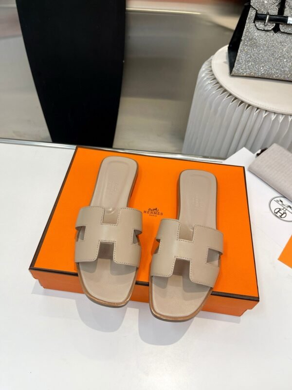 Hermès Slippers Premium Edition  Summer