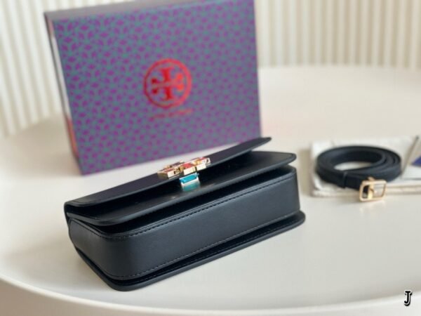 Tory Burch Chain bag 20.5x10cm