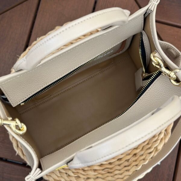 MARC JACOBS Medium leather tote bag 34×15 x 27cm