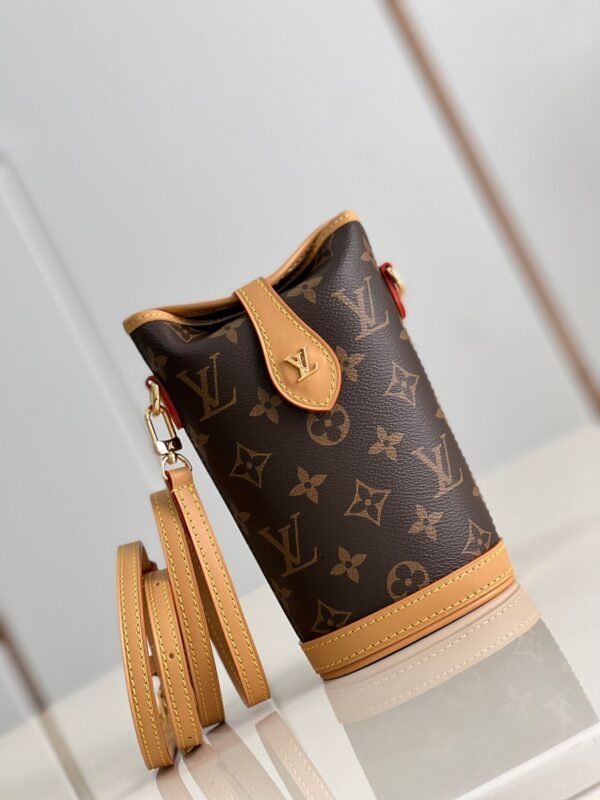 Louis Vuitton Ice Cream Cone Bag Mini Bag 14.5x18x6.5cm
