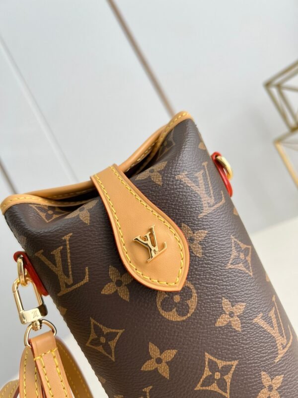 Louis Vuitton Ice Cream Cone Bag Mini Bag 14.5x18x6.5cm