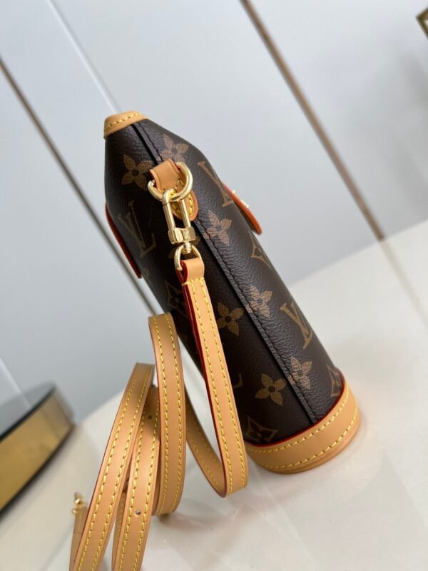 Louis Vuitton Ice Cream Cone Bag Mini Bag 14.5x18x6.5cm