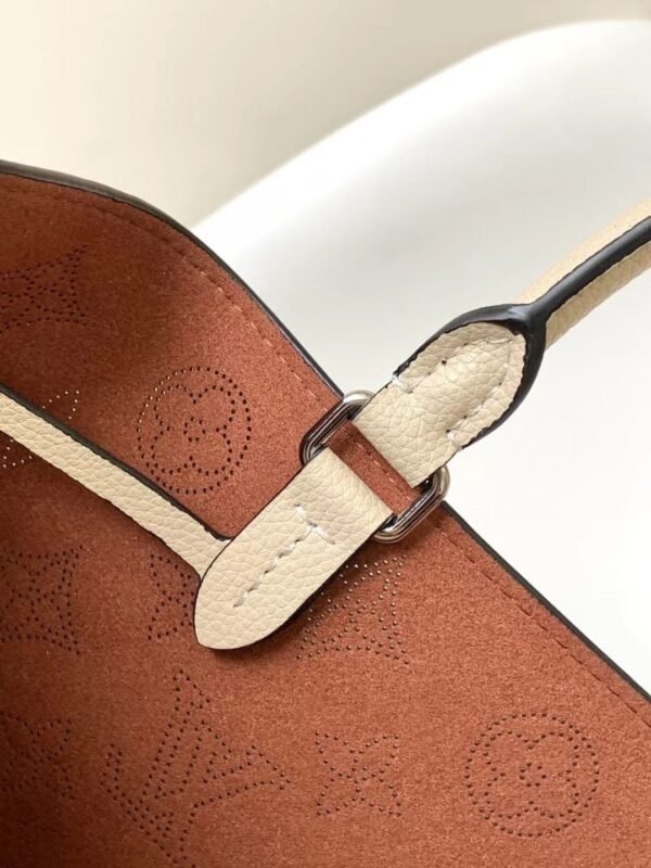 Louis Vuitton Bella Tote Bag 32x23x13cm Premium