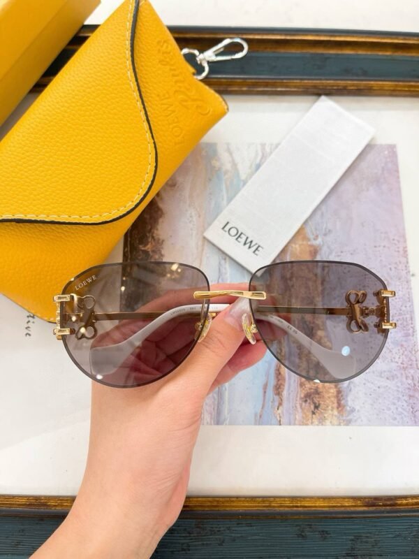 Loewe Sunglasses Premium Edition 62 mouth-16-135