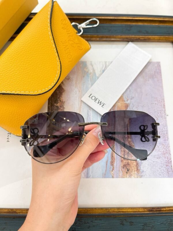 Loewe Sunglasses Premium Edition 62 mouth-16-135