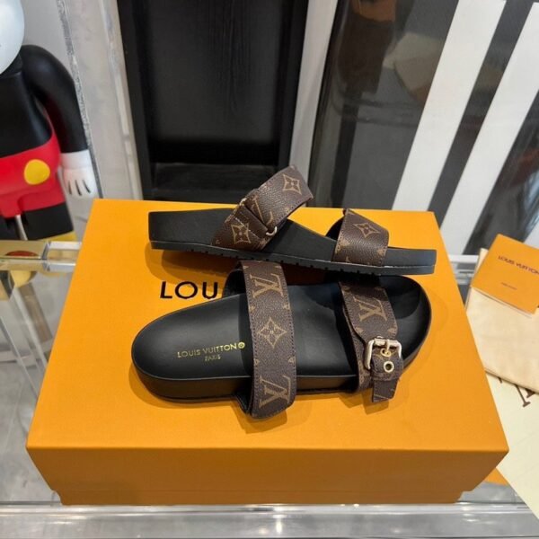 Louis Vuitton Summer Slippers