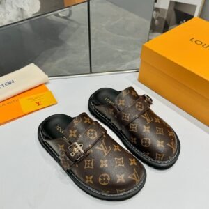 微信图片_20250426172454.jpg Louis Vuitton Slippers