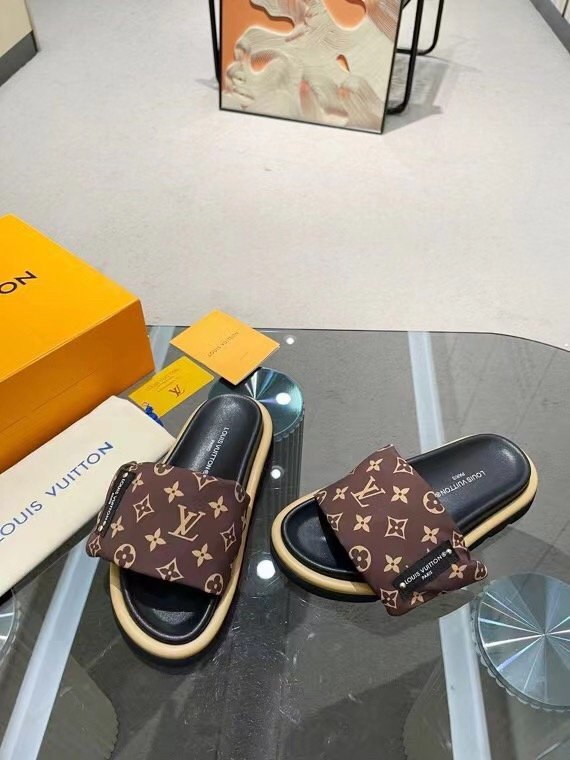 Louis Vuitton Slippers New Summer Arrivals