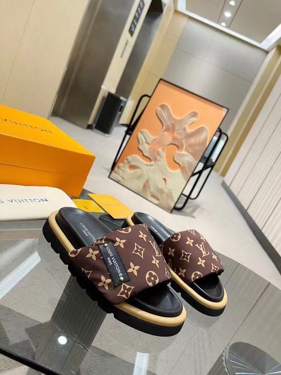 Louis Vuitton Slippers New Summer Arrivals