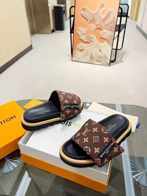 Louis Vuitton Slippers New Summer Arrivals