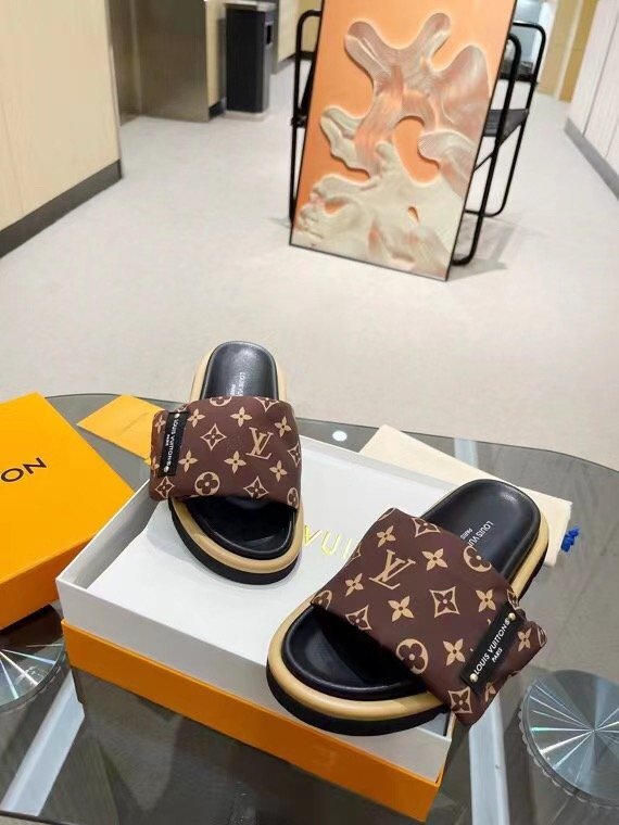 Louis Vuitton Slippers New Summer Arrivals