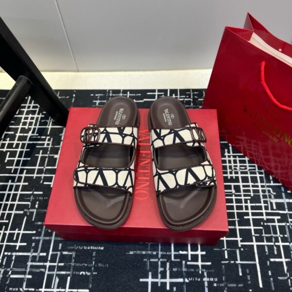 Valentino V-buckle Velcro sandals slippers