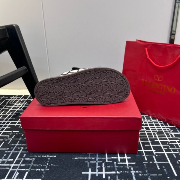 Valentino V-buckle Velcro sandals slippers