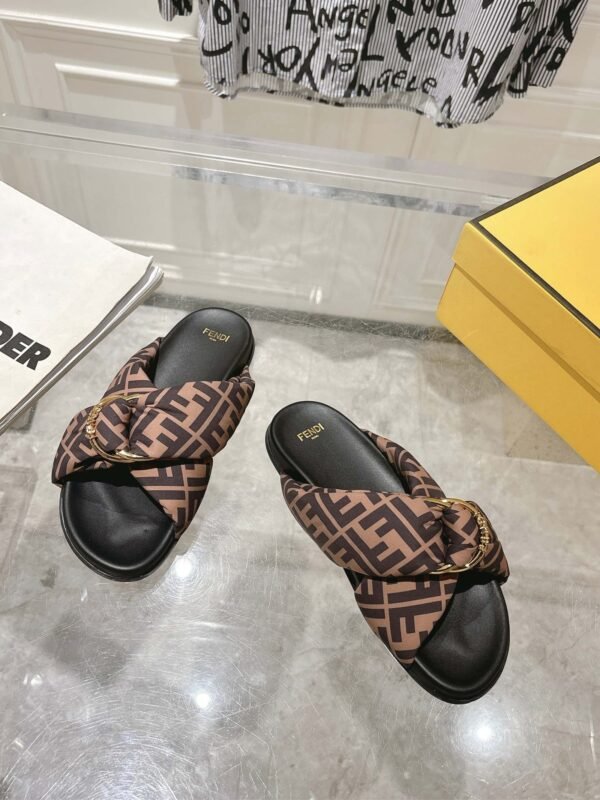 FENDI Slippers