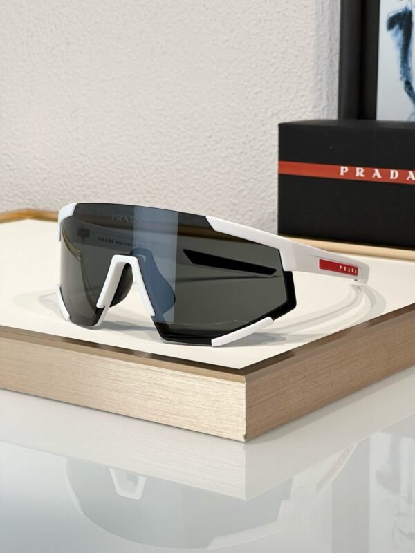 PRADA Sunglasses Premium Size: 130