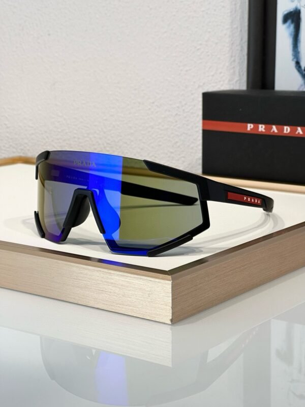 PRADA Sunglasses Premium Size: 130