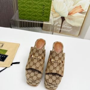 微信图片_20250513181336.jpg GUCCI new thick-soled slippers height 11cm