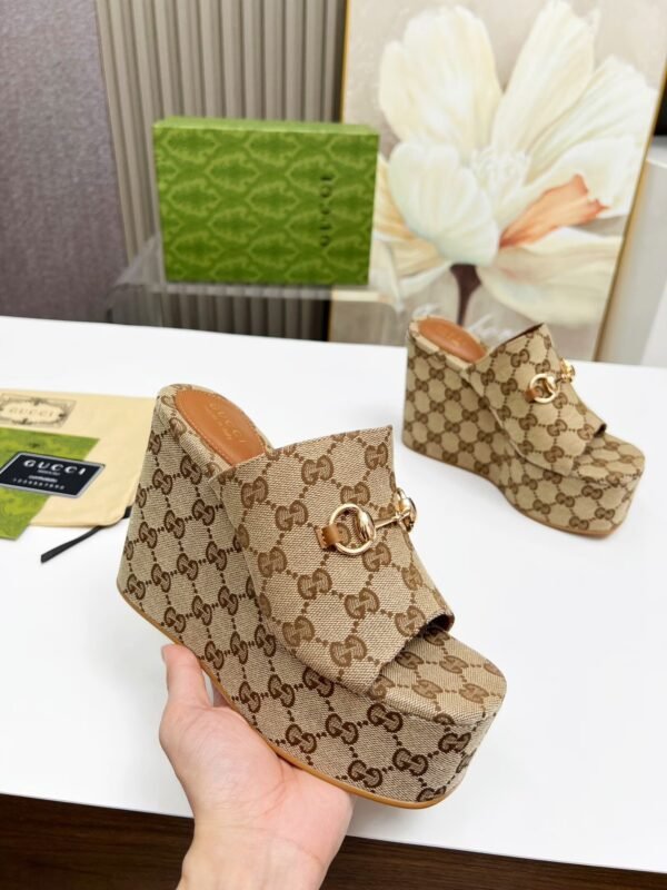 GUCCI new thick-soled slippers height 11cm