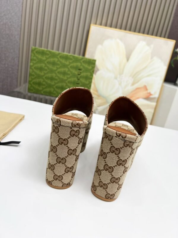 GUCCI new thick-soled slippers height 11cm
