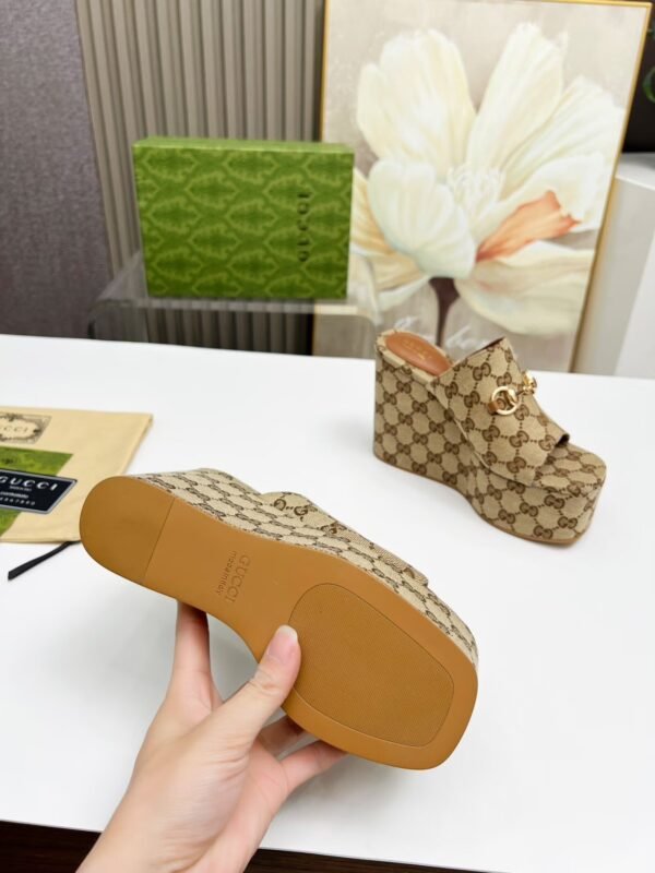 GUCCI new thick-soled slippers height 11cm