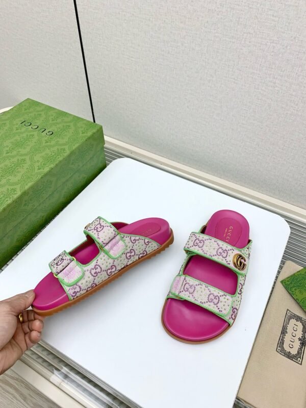 GUCCI new summer sandals canvas fabric