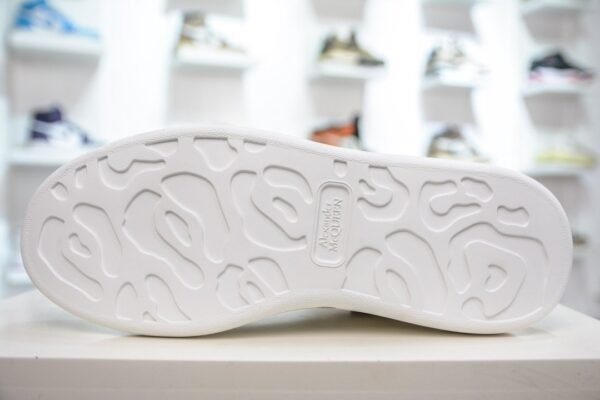 Alexander McQueen Casual shoes premium version