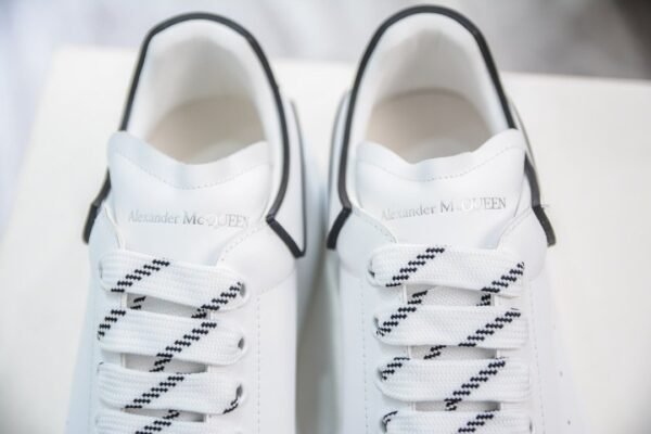 Alexander McQueen Casual shoes premium version