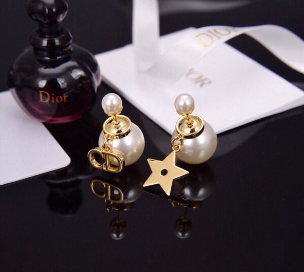 DIOR pearl earrings