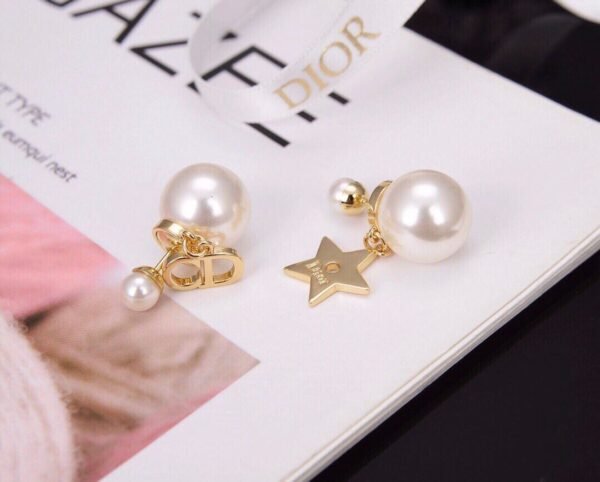 DIOR pearl earrings