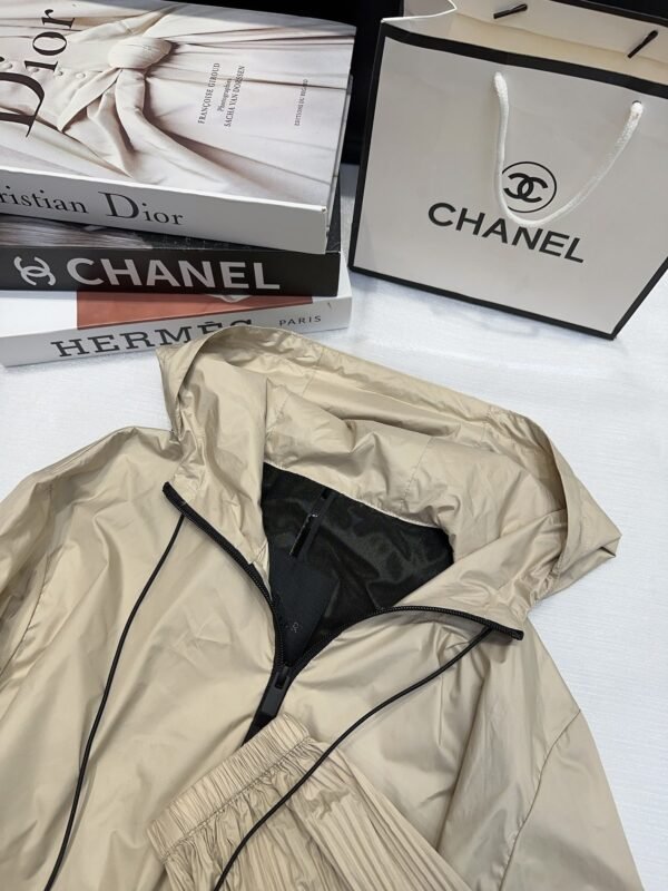 Moncler counter style hooded sun protection jacket Premium